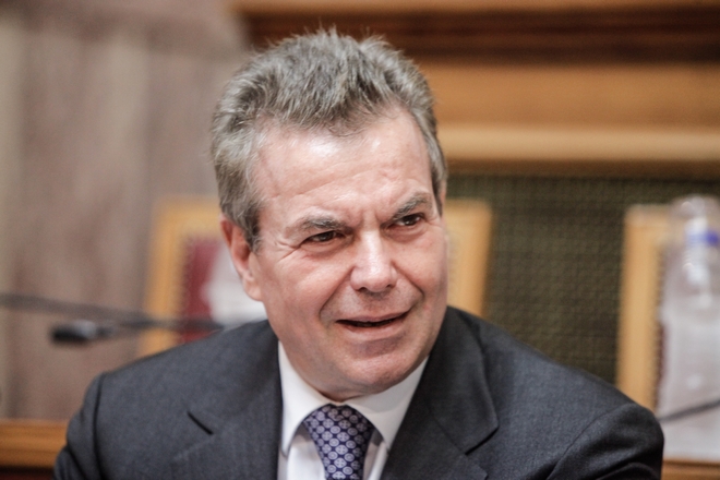 Ο Τάσος Πετρόπουλος ζωντανά στο Ραδιόφωνο 24/7