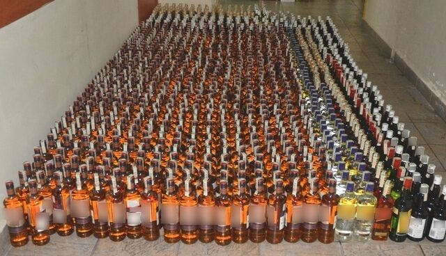 Ακινητοποιήθηκε στον Προμαχώνα φορτηγό γεμάτο λαθραία ποτά αμφιβόλου ποιότητας