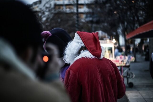 Έθιμα των Χριστουγέννων – Από το χριστόψωμο στις τσιγαρίδες