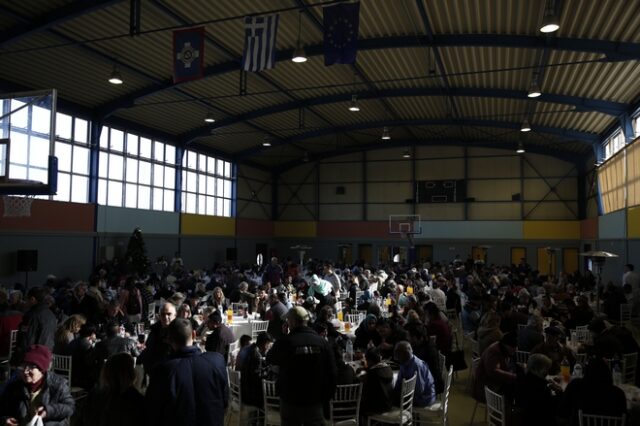 Τραπέζι αλληλεγγύης του δήμου Αθηναίων για 1.000 συμπολίτες μας