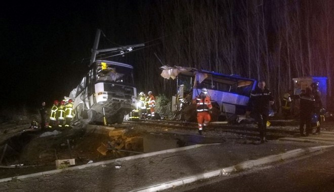 Γαλλία: 4 μαθητές νεκροί σε σύγκρουση τρένου με λεωφορείο