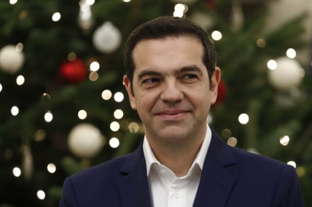 Πρωτοχρονιάτικα κάλαντα στον πρωθυπουργό