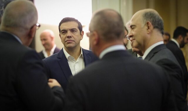 Τσίπρας: Στόχος η προστασία της κοινωνίας