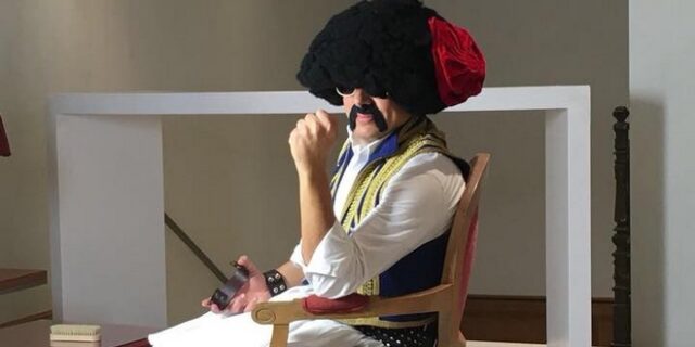 Ελληνοφρένεια: Έκοψαν εμάς και επαναφέρουν τις Οικογενειακές Ιστορίες