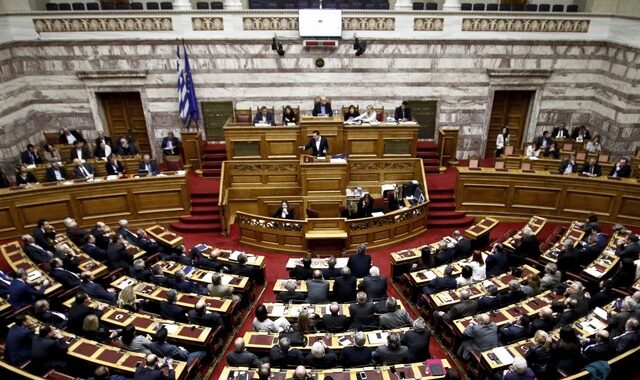 Πράσινο φως στο νομοσχέδιο για τους μουφτήδες