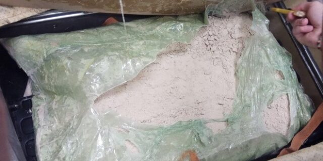 Επιχείρησε να περάσει  13 κιλά ηρωίνης από το Αεροδρόμιο ‘Ελ. Βενιζέλος’