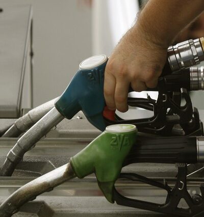 ΣΕΕΠΕ: Οι τιμές των καυσίμων ακολουθούν τις διεθνείς αυξήσεις