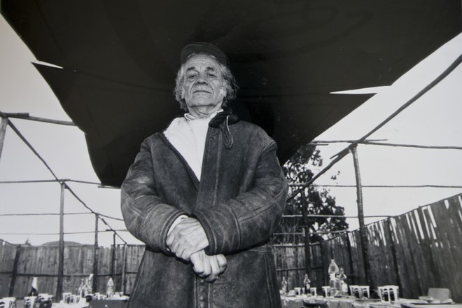 Νικανόρ Πάρρα: Πέθανε ο ποιητής που ενέπνευσε το πανκ