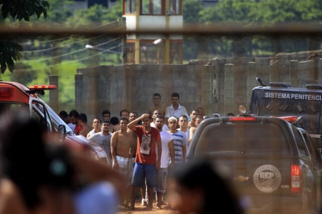 Βραζιλία: 99 δραπέτες διαφεύγουν μετά την αιματηρή εξέγερση σε φυλακή
