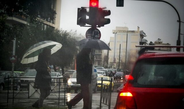 Βροχές και σποραδικές καταιγίδες σε όλη τη χώρα – Χιόνια στα ορεινά