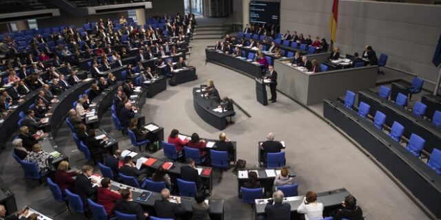 “Πράσινο φως” για την εκταμίευση της τελευταίας δόσης από την Bundestag