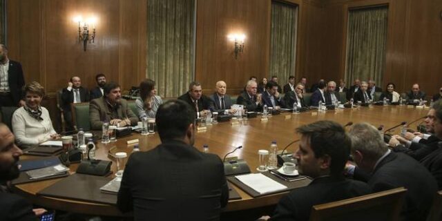 Λεπτό προς λεπτό ο ανασχηματισμός της κυβέρνησης