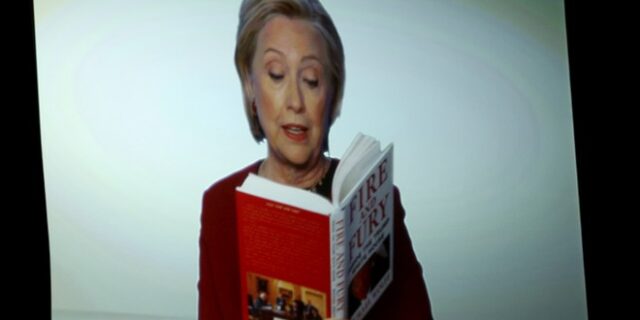 Βραβεία Grammys: Όταν οι αστέρες της ποπ και η Χίλαρι Κλίντον απήγγειλαν το ‘Φωτιά και Οργή’