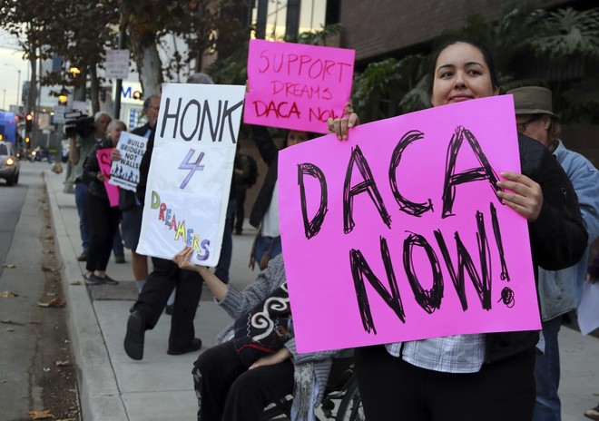 Δικαστικό ράπισμα σε Τραμπ: Συνεχίζεται η DACA για την προστασία παιδιών μεταναστών