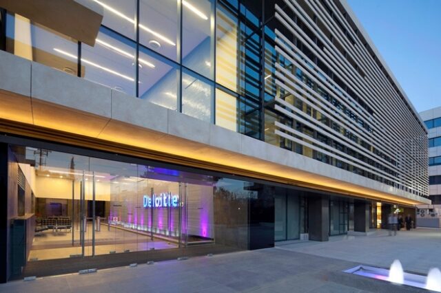 Deloitte Ελλάδας: Ιδρύει Πρότυπο Κέντρο Τεχνογνωσίας στη Θεσσαλονίκη
