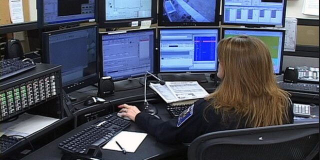 Τηλεφώνησε στην αστυνομία για να καταγγείλει πως οδηγεί μεθυσμένος