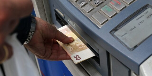 Επιδόματα παιδιού, αναπηρίας, στέγασης και ΚΕΑ – Πότε καταβάλλονται