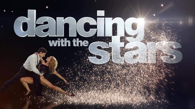 Dancing With The Stars: Habemus παρουσιάστρια