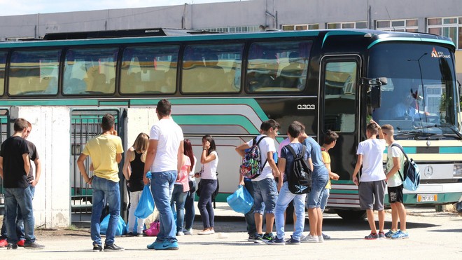 Υπουργείο Παιδείας στο News 24/7: Περιορίζονται αλλά δεν καταργούνται τα σχολικά ταξίδια στο εξωτερικό