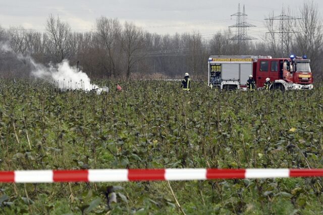 Σύγκρουση ελικοπτέρου με αεροσκάφος στη Γερμανία – Τουλάχιστον τέσσερις νεκροί