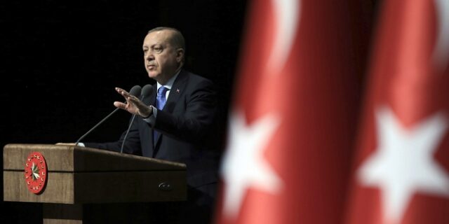 Παραλήρημα Ερντογάν κατά κεμαλιστών: ‘Δώσατε στην Ελλάδα 18 νησιά’