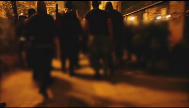 Βίντεο: Αναρχικοί κυνηγούν διακινητές ναρκωτικών στα Εξάρχεια