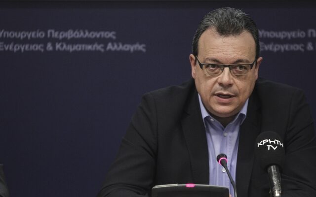Φάμελλος: Το τέλος της πλαστικής σακούλας έπρεπε να έχει εφαρμοστεί εδώ και χρόνια