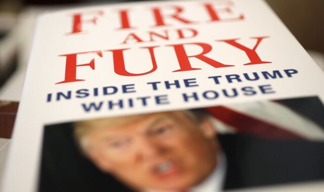 ‘Οι αποκαλύψεις θα ρίξουν τον Τραμπ’ υπόσχεται ο συγγραφέας του βιβλίου – φωτιά