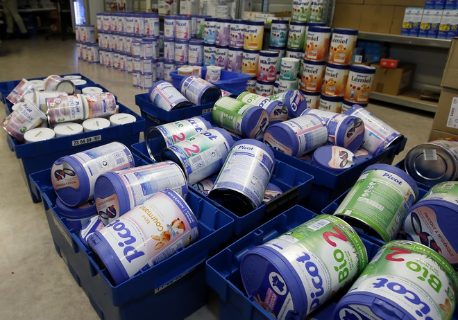Σκάνδαλο Lactalis: Ανάκληση του μολυσμένου βρεφικού γάλακτος σε 83 χώρες