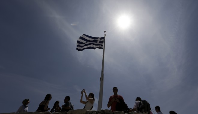 FAZ: Το Βερολίνο δεν συζητά για ένα τέταρτο πρόγραμμα για την Ελλάδα