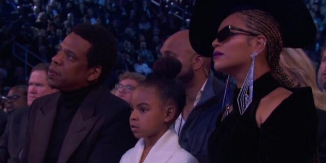 Grammys: Η 6χρονη κόρη της Beyonce και του Jay Z έδειξε ποιος είναι το αφεντικό στο σπίτι