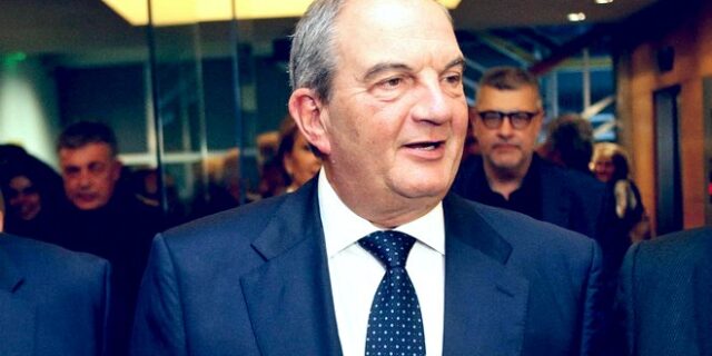 ΝΔ: Η κατάρα του Σκοπιανού και ο Καραμανλής