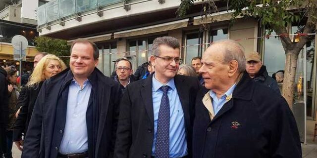 O Κώστας Καραμανλής παρών στο συλλαλητήριο για το Σκοπιανό