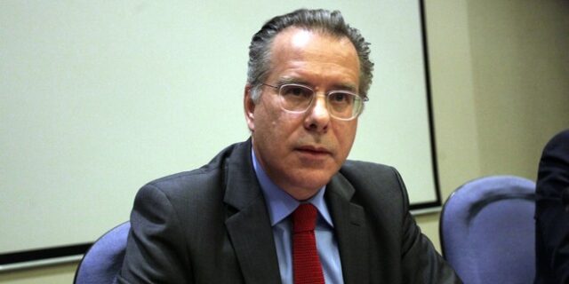 Κουμουτσάκος: Ανεύθυνο να παραπέμπει ο Κοτζιάς τη ΝΔ στην αντιπολίτευση των Σκοπίων