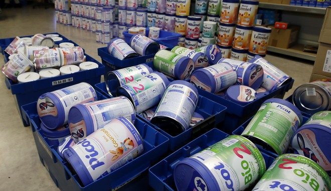Διατροφικό σκάνδαλο: Πουλούσαν κανονικά βρεφικό γάλα με σαλμονέλα που έπρεπε να έχει αποσυρθεί