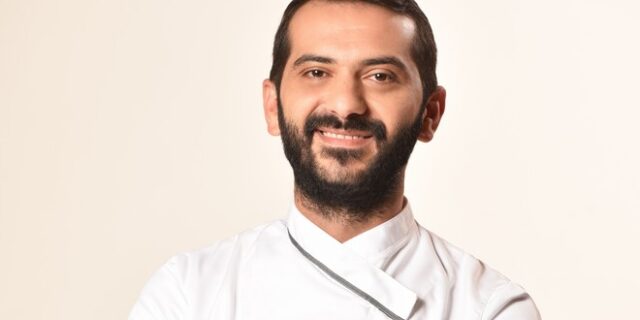 Master Chef: Ποιος είναι ο σεφ που αντικαθιστά τον Σκαρμούτσο