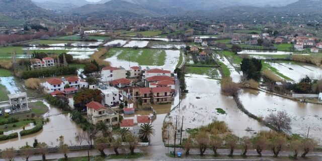 Λέσβος: Πλημμύρισε η Ερεσός από τις έντονες βροχοπτώσεις
