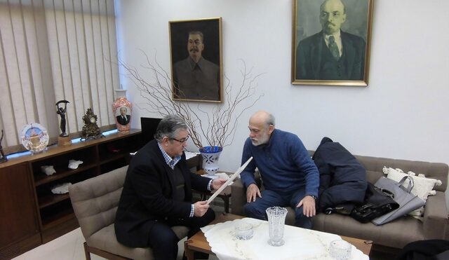 Τα δώρα του Λιάνη στο ΚΚΕ