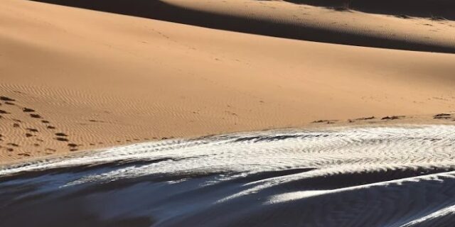 Όταν ξυπνάς και βλέπεις τη Σαχάρα χιονισμένη