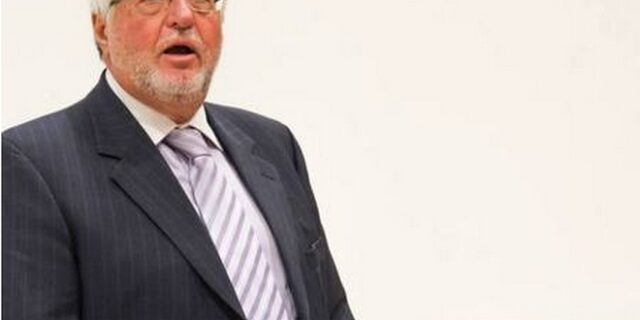 Πρέσβης Αλ. Μαλλιάς: Θεσμική υποχρέωση η συνεννόηση των πολιτικών δυνάμεων