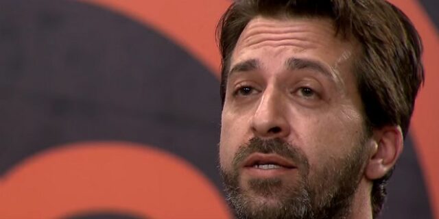 Master Chef: Ηττήθηκε από τον Πετρετζίκη και επέστρεψε 8 χρόνια μετά