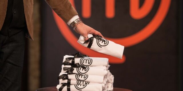 Master Chef: Ένταση στην πρώτη ομαδική δοκιμασία – ‘Δεν μπορούμε να συνεννοηθούμε’