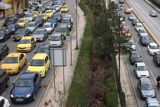 Κυκλοφοριακό χάος στην Αθήνα – Ποιοι δρόμοι είναι μποτιλιαρισμένοι