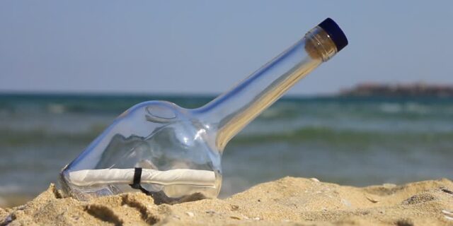 Μπουκάλι με μήνυμα από τις Μπαχάμες βρέθηκε στη γαλλική Βρετάνη