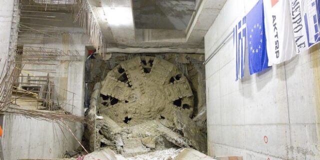 Μετρό Θεσσαλονίκης: Ο μετροπόντικας έφθασε στην Καλαμαριά