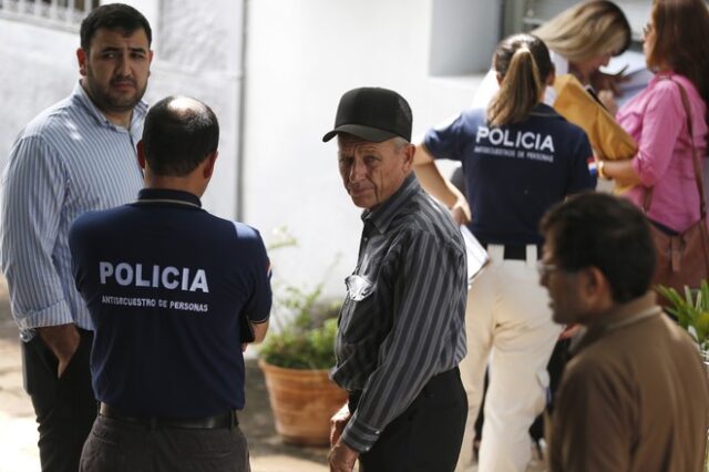 Τριάντα δύο πτώματα εντοπίστηκαν σε ομαδικούς τάφους
