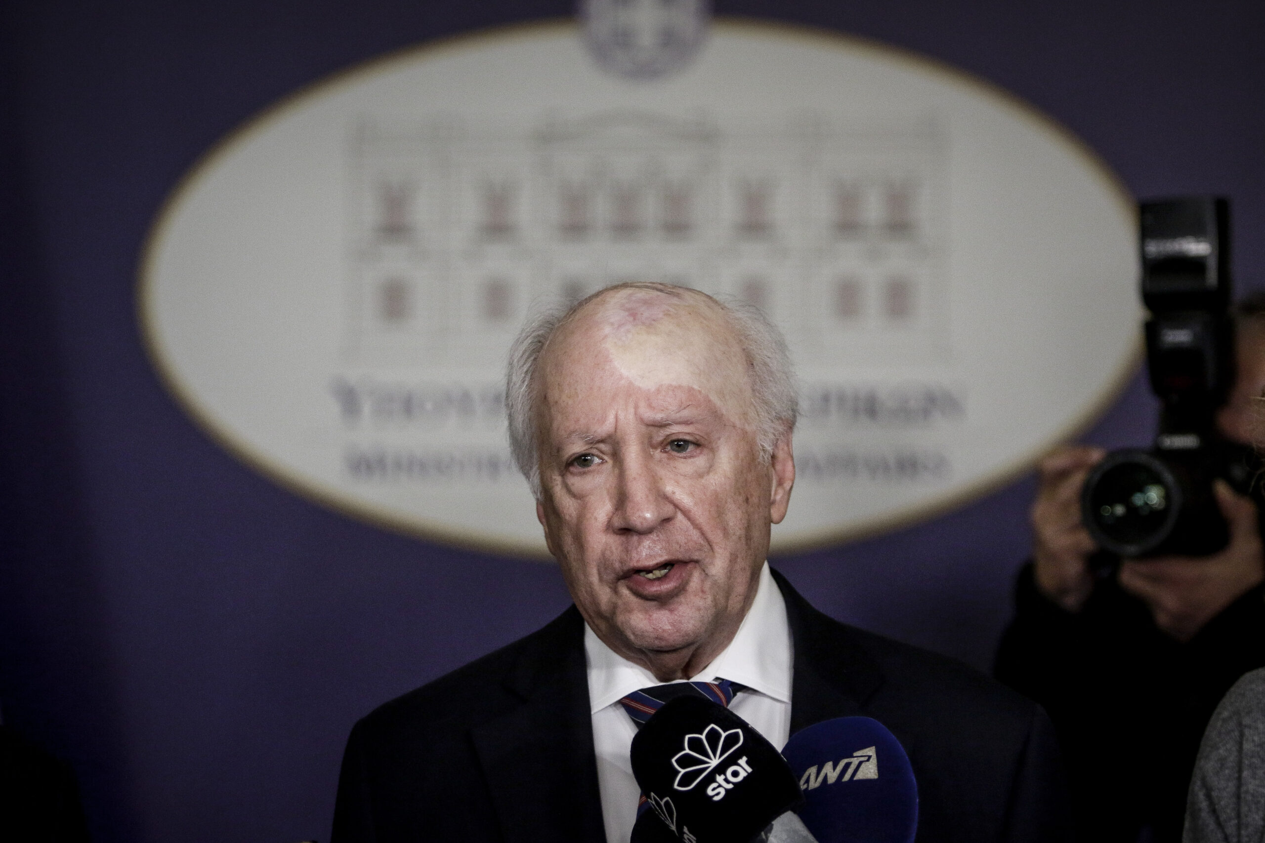 Νίμιτς: Είναι η κατάλληλη στιγμή για λύση