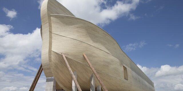 Η επιστήμη αποφάνθηκε: Ο Νώε είχε κινητό και drone- Η Κιβωτός ήταν πυρηνοκίνητη