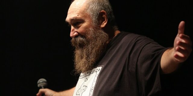 Τζίμης Πανούσης: Η θρυλική επιστολή παραίτησής του από την Εθνική Τράπεζα