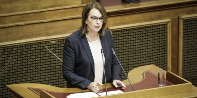 Παπανάτσιου: Δεν υπάρχει κυβερνητική συμφωνία για 130.000 πλειστηριασμούς